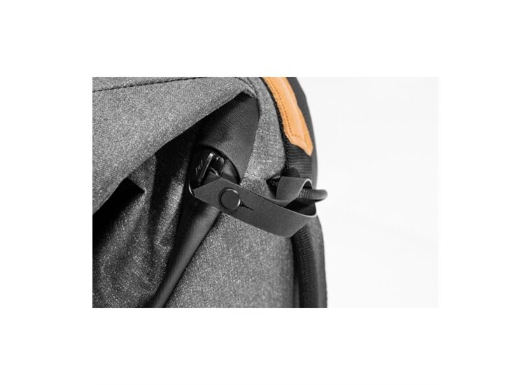 Peak Design Everyday Backpack 20L v2 charcoal