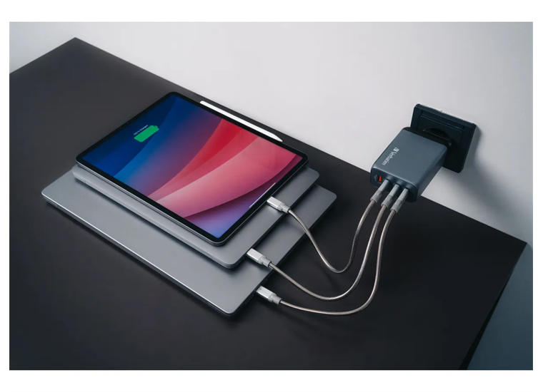 Verbatim GaN 4 Port Charger 240W