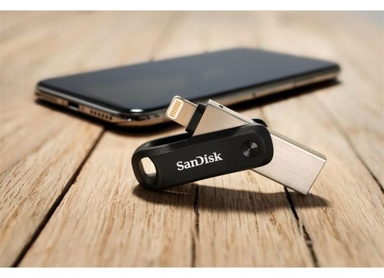 SanDisk USB-Stick 256 GB iXpand Flash Drive GO