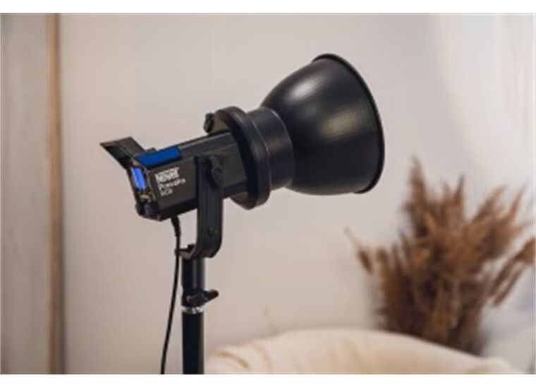 Newell LED LEUCHTE RGB PRAVAHA