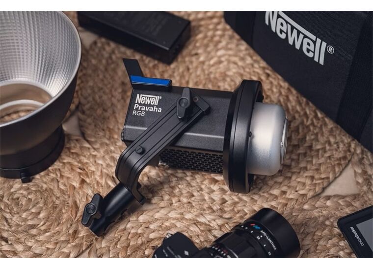 Newell LED LEUCHTE RGB PRAVAHA