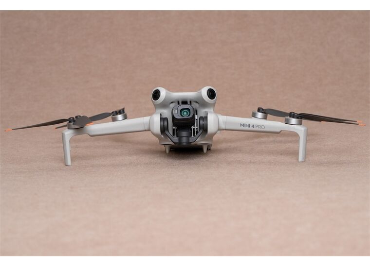 DJI Mini 4 Pro Fly More Combo (RC2) gebraucht