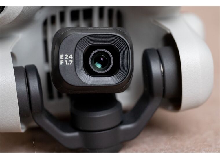 DJI Mini 4 Pro Fly More Combo (RC2) gebraucht