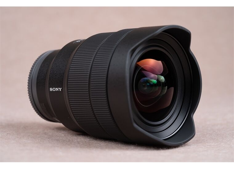 Sony SEL1224F4G Weitwinkelzoom gebraucht