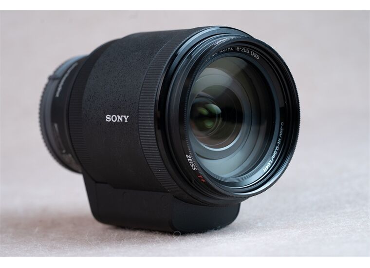 Occasion Sony SELP18200 Power-Zoomobjektiv