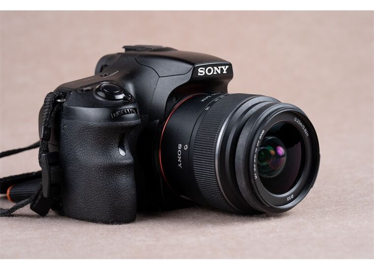 Occasion Sony Alpha 65V mit SAL18-55mm