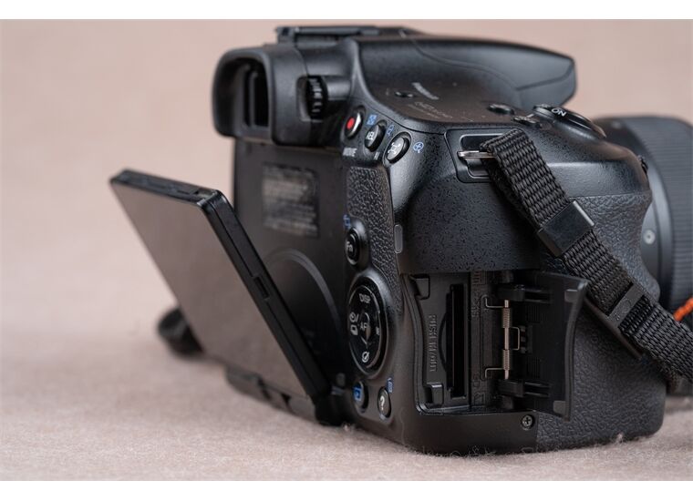 Occasion Sony Alpha 65V mit SAL18-55mm