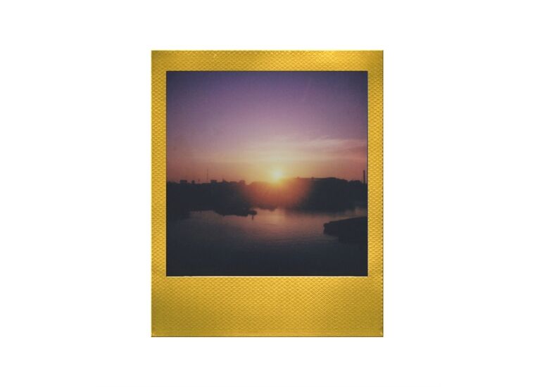 Polaroid Go Color Film Gold Frame Edition Double Pack x16