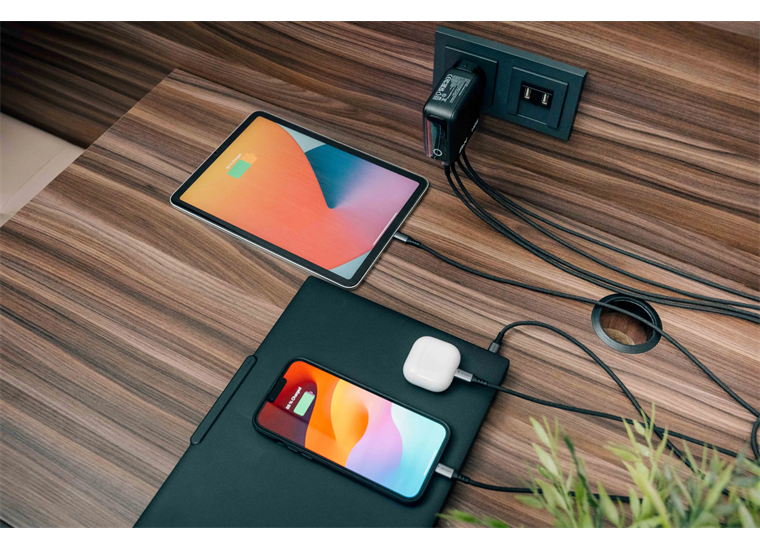 Verbatim Mini GaN Charger 140W Display