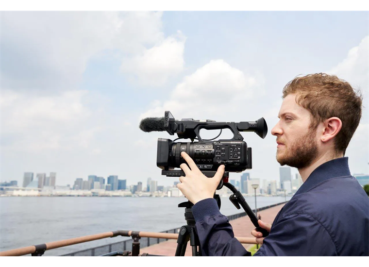 Sony PXW-Z200 Compact4K HDR XD-Camcorder