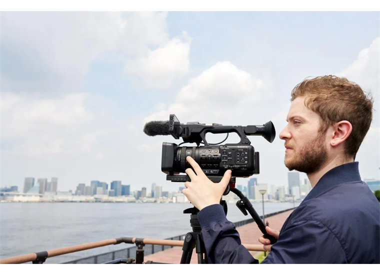 Sony PXW-Z200 Compact4K HDR XD-Camcorder