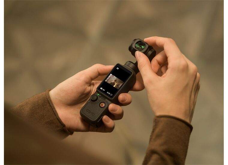 DJI Osmo Pocket 4 Creator Combo
