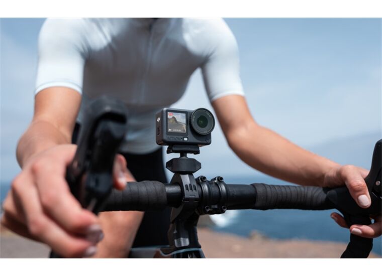 DJI Osmo Action 6 Adventure Combo