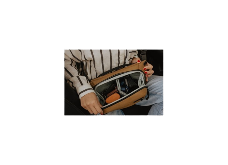 Peak Design Everyday Sling 3L v2